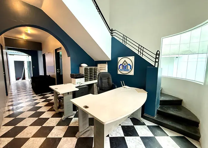 Hostal Roomies Reforma - La Diana